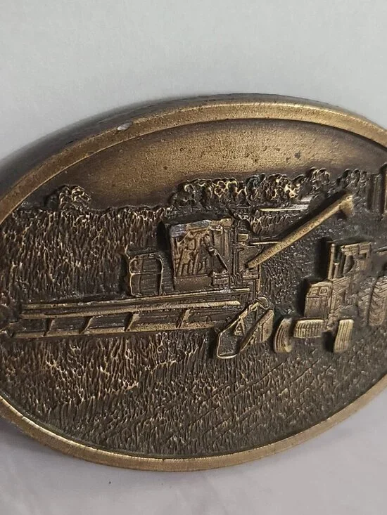 Brass Belt Buckle Bergamot Vintage 1977 Farming Combine Made USA - Picture 4 of 10